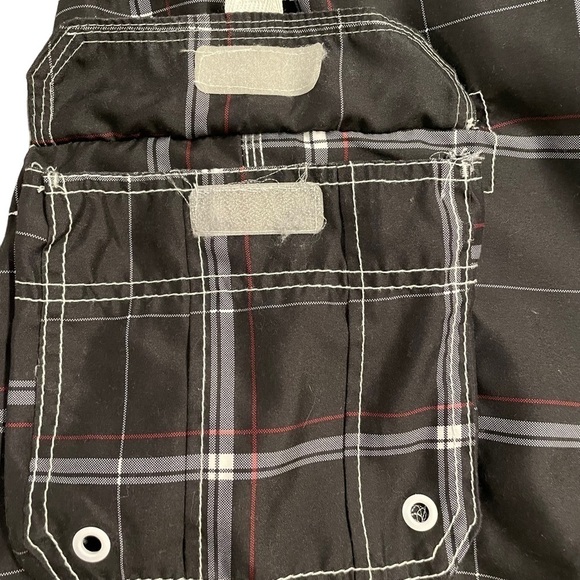 OP Black White Red Board Shorts Swim Trunks Windowpane pattern mesh lining Med - Picture 3 of 13